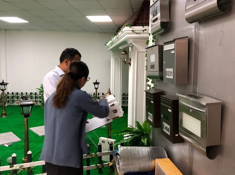 Ningboshi Yinzhou Leiying International Trade Co., Ltd.